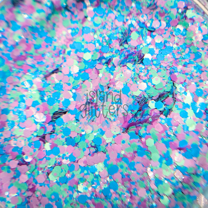 MERMAID KISSES